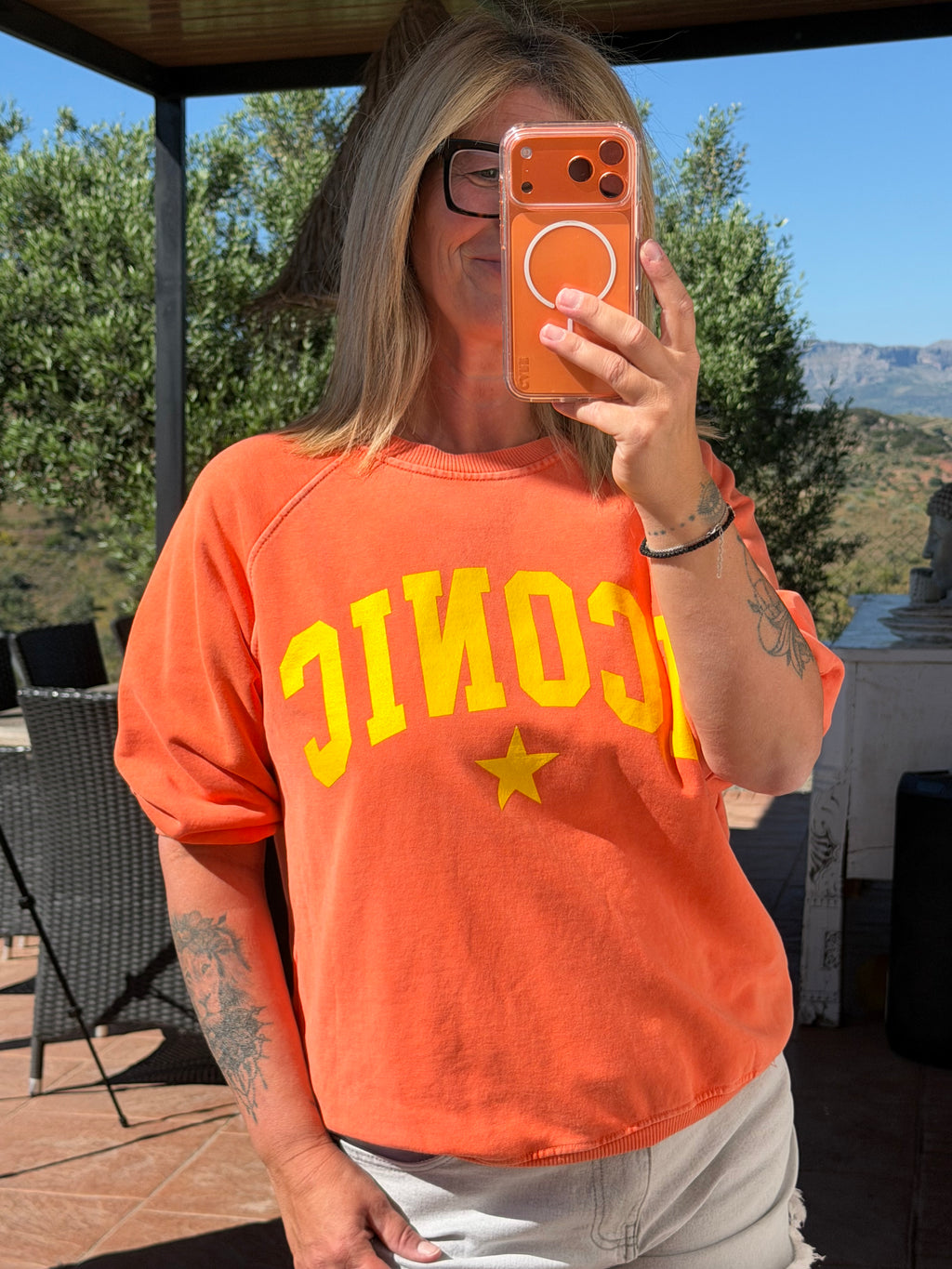 ✨ SWEAT ICONIC ✨