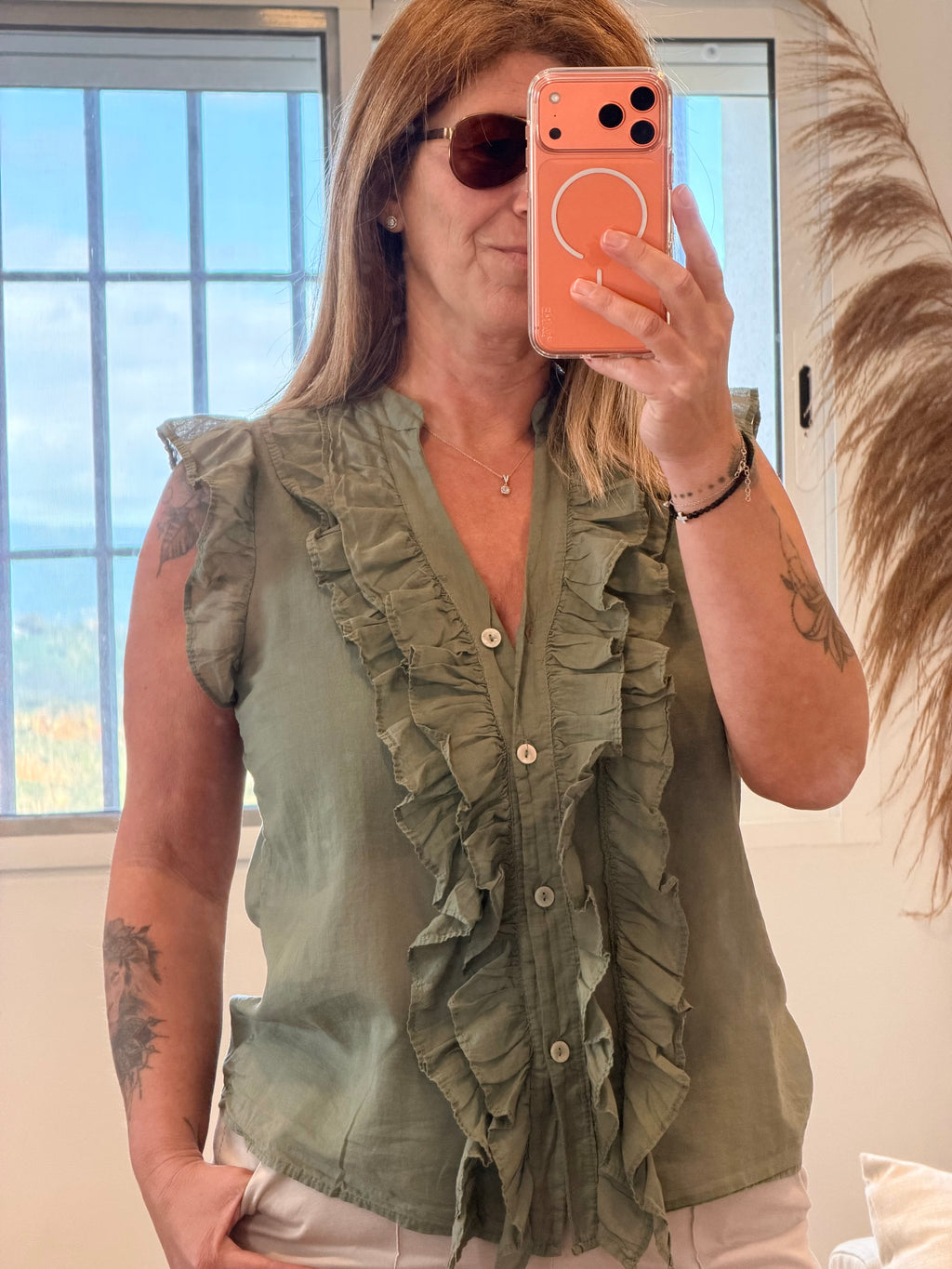 Blouse à volant kaki