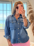 Chemise en jean au style oversize