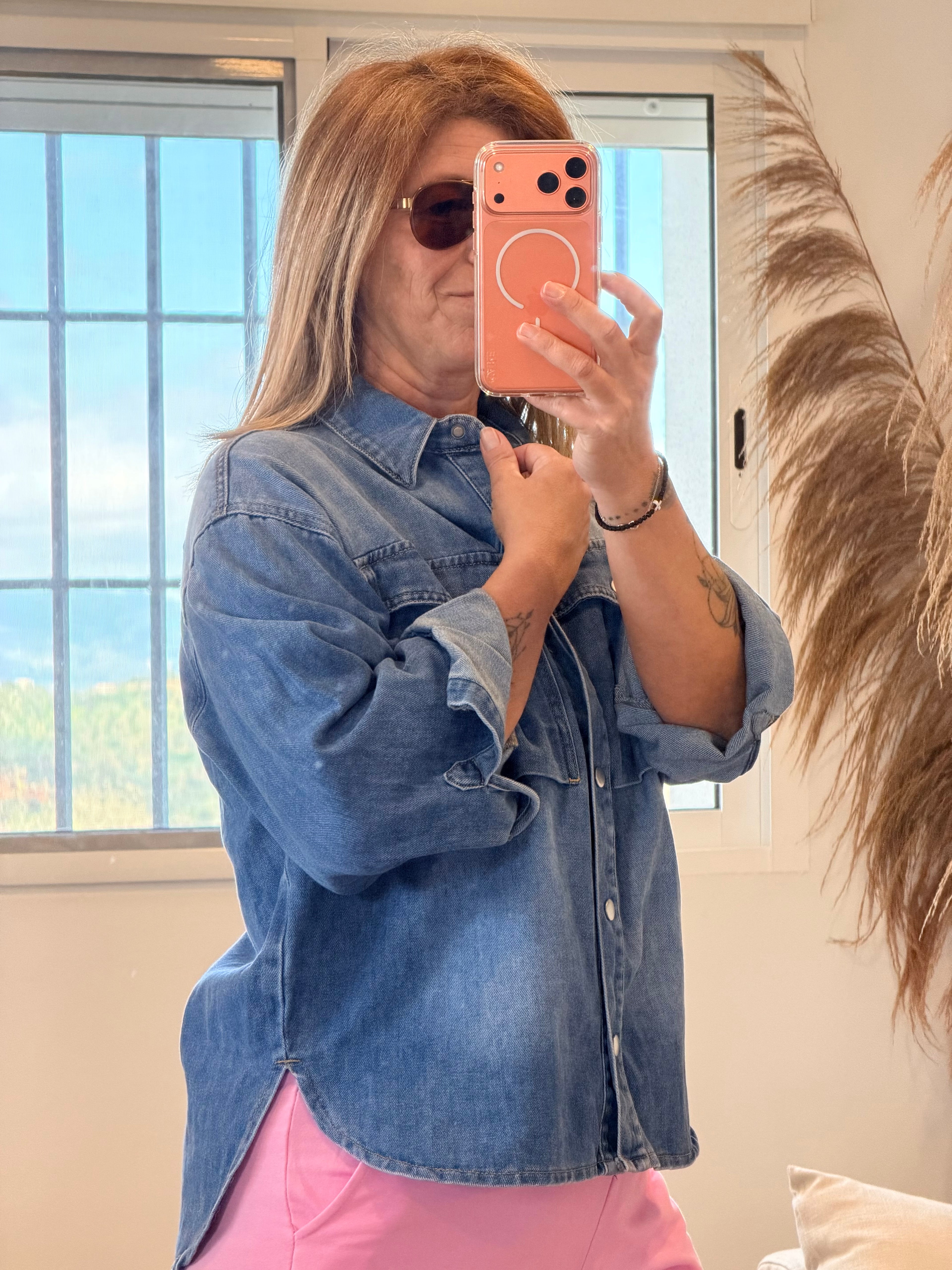 Chemise en jean au style oversize
