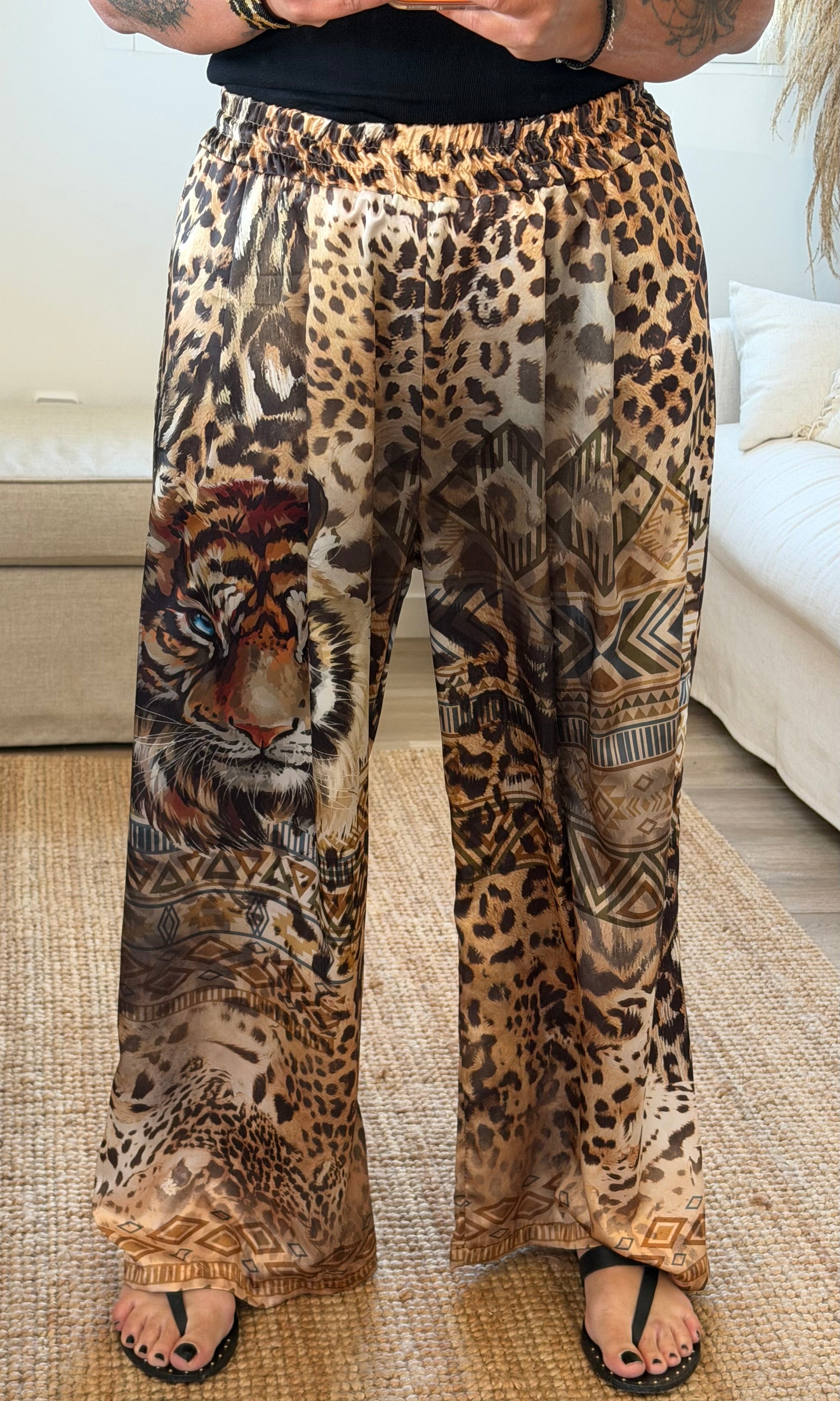 Pantalon satiné imprimé sauvage
